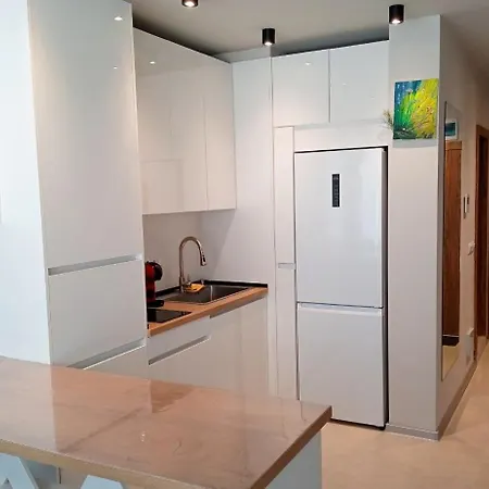 New, Quiet With Private Patio Апартамент Созопол
