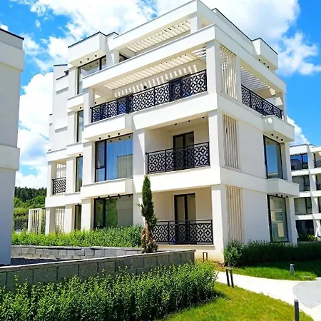 New, Quiet With Private Patio Созопол